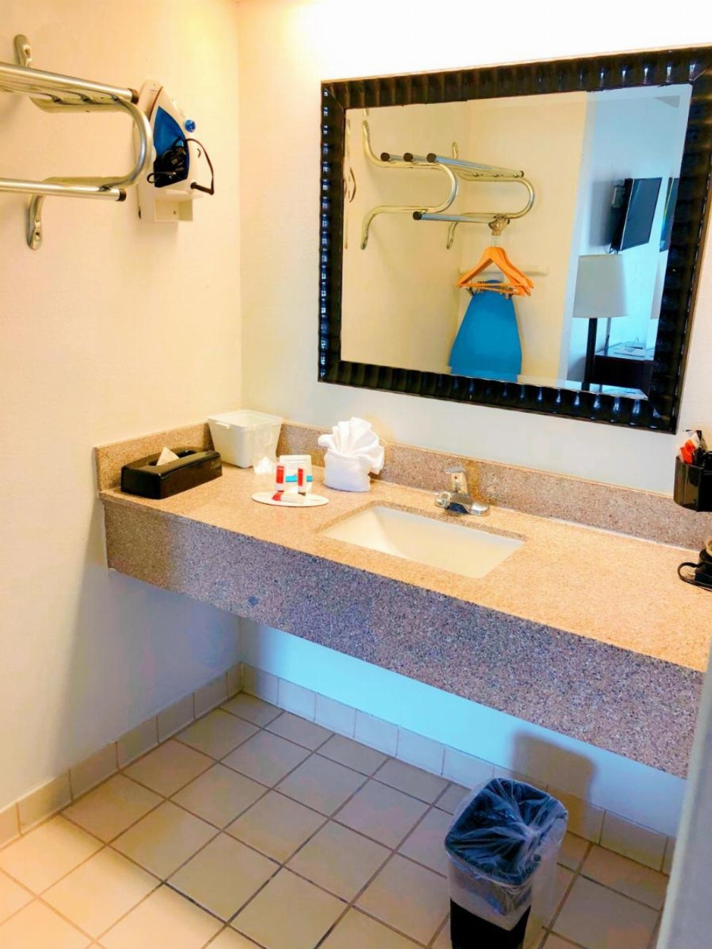 King Room - Non-Smoking